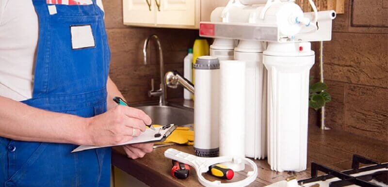 Thay lõi máy lọc nước tại nhà Hà Nội Thay lõi máy lọc nước tại nhà Hà Nội