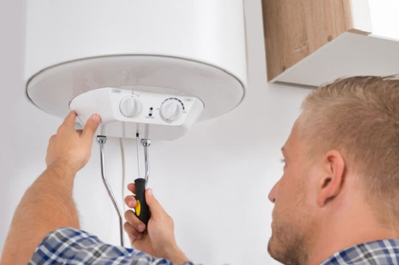 Sửa bình nóng lạnh Rossi bị hỏng - Giải quyết triệt để, tận gốc Sửa bình nóng lạnh tại nhà