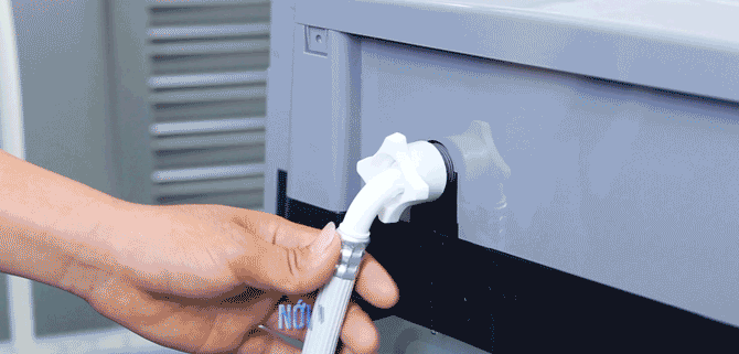 Lỗi E4 Máy Giặt Aqua: Nguyên Nhân và Cách Khắc Phục Chi Tiết huong dan lam sach luoi loc cua van cap nuoc may g edited