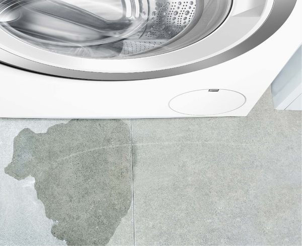 nhận biết máy giặt bị chảy nước